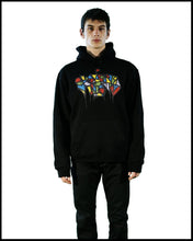 Carica l'immagine nel visualizzatore di Gallery, "unlock the city" hoodie fronte (indossata)